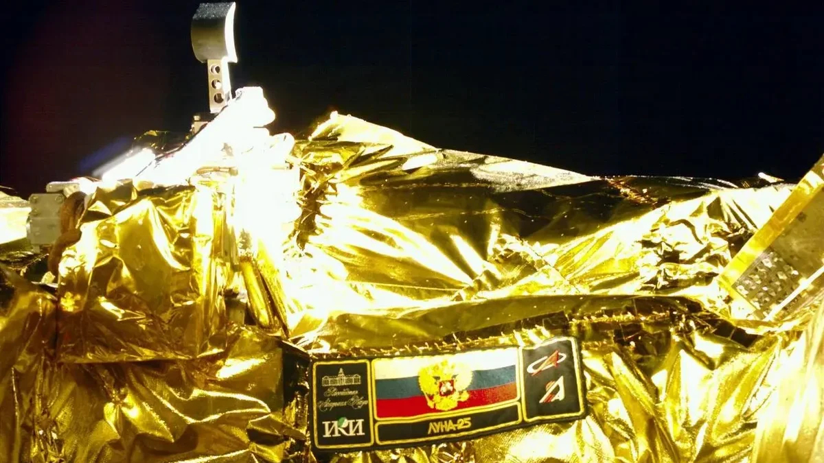 Russia’s first lunar mission this century ends abruptly as Luna-25 crashes into Moon