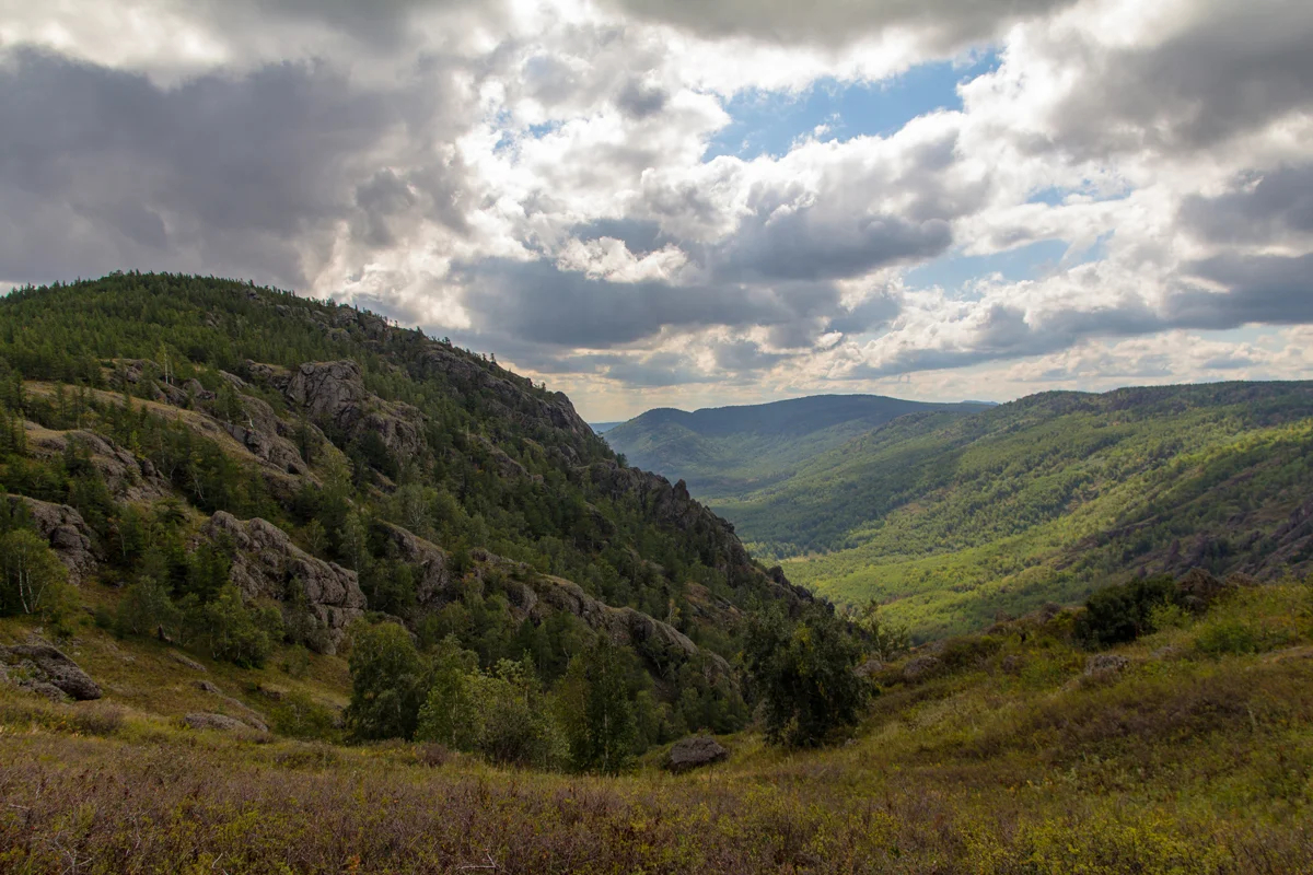 Участок хребта Крыктытау. Фото: Андрей Шуняев / Wikimedia (CC BY-SA 4.0)