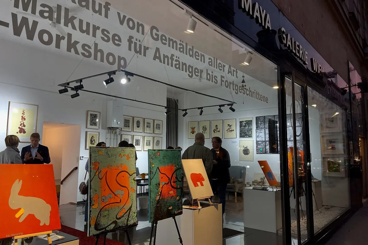 Maya Galerie во время открытия выставки Максима Трудолюбова, 12 марта 2025 года. Фото: @maya_galerie_wien / Instagram