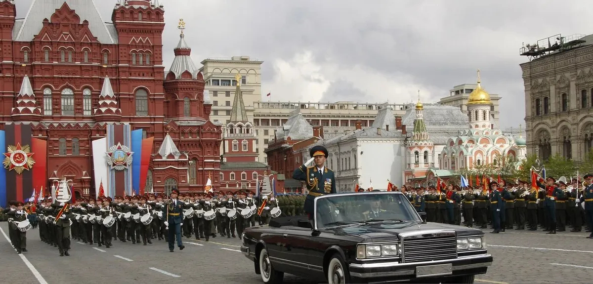 Валерий Герасимов во главе Парада победы 9 мая 2011 года. Фото: Wikimedia Commons , CC BY 4.0