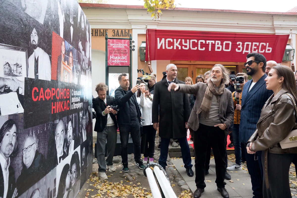 Выставка Никаса Сафронова в Петропавловской крепости, Санкт-Петербург, 9 октября 2024 года. Фото: Алексей Смирнов / Коммерсантъ / Sipa USA / Vida Press