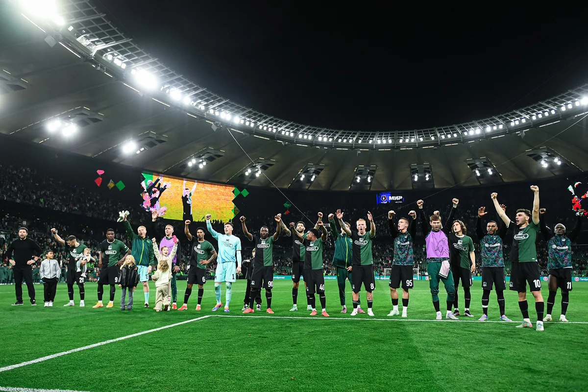 Команда «Краснодара» после матча «Краснодар» — «Рубин», 3 мая 2025 года. Фото: fckrasnodar.ru