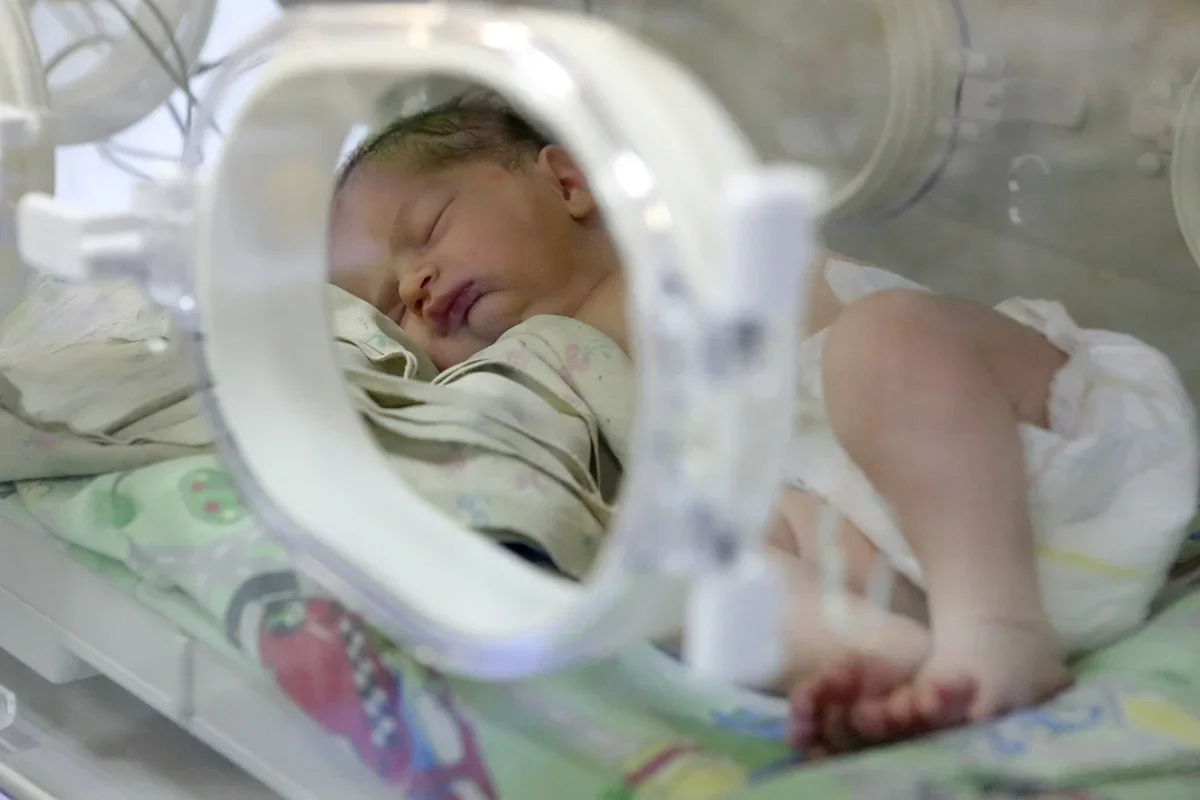A baby born at the Moniiag medical centre in Moscow, 6 December 2019. Photo: Sofia Sandurskaya / Moskva photo agency
