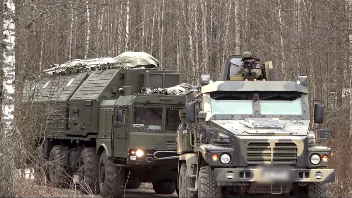 Подразделение с ракетным комплексом «Орешник» заступает на боевое дежурство в Беларуси, 30 декабря 2025 года. Фото: Минобороны РФ / EPA / Scanpix / LETA