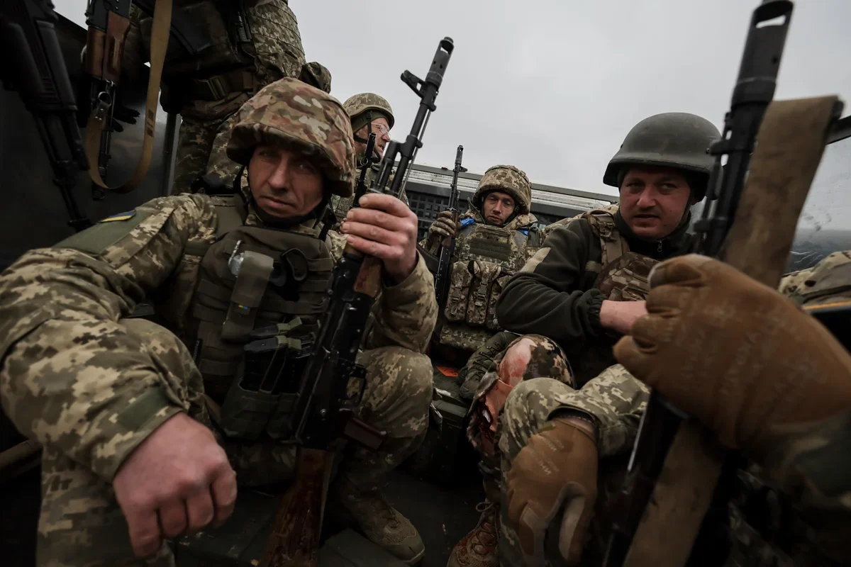 Ukrainian servicemen training in eastern Ukraine, 29 March 2025. Photo: Oleg Petrasiuk / AP Photo / Scanpix / LETA