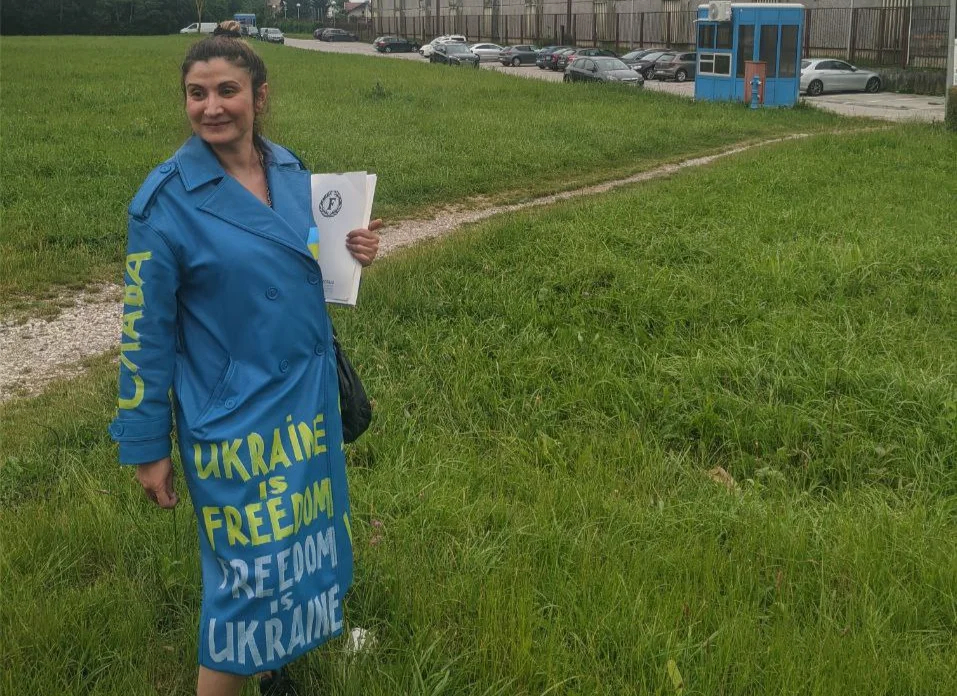Возле тюрьмы в Загребе. Фото из личного архива
