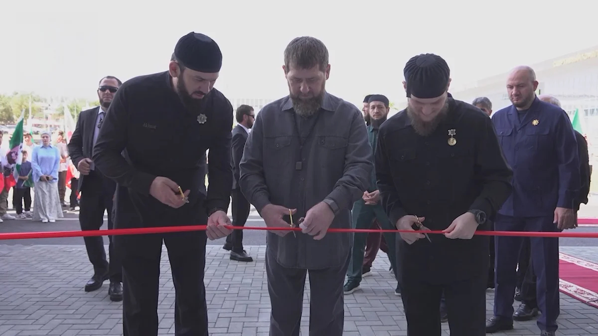 Рамзан Кадыров на открытии спортивного комплекса в Грозном, Чечня, 15 августа 2025 года. Фото: Рамзан Кадыров / Telegram