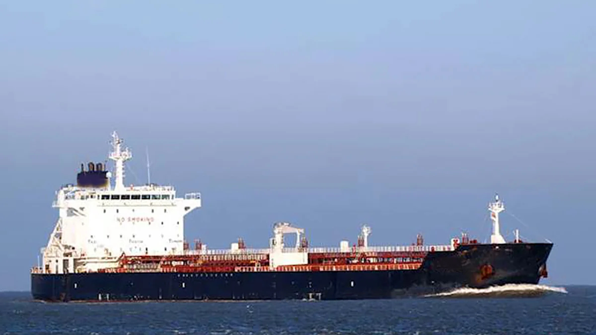 Танкер Canis Power с российской нефтью. Фото: Lloyd’s List Intelligence / Seasearcher