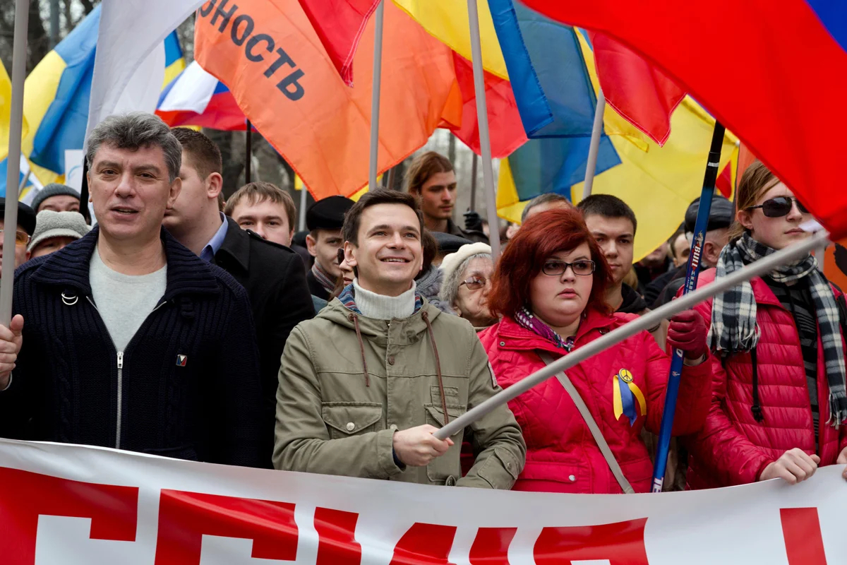 Борис Немцов и Илья Яшин на «Марше мира» в Москве, 15 марта 2014 года. Фото: Николай Винокуров / Alamy / Vida Press