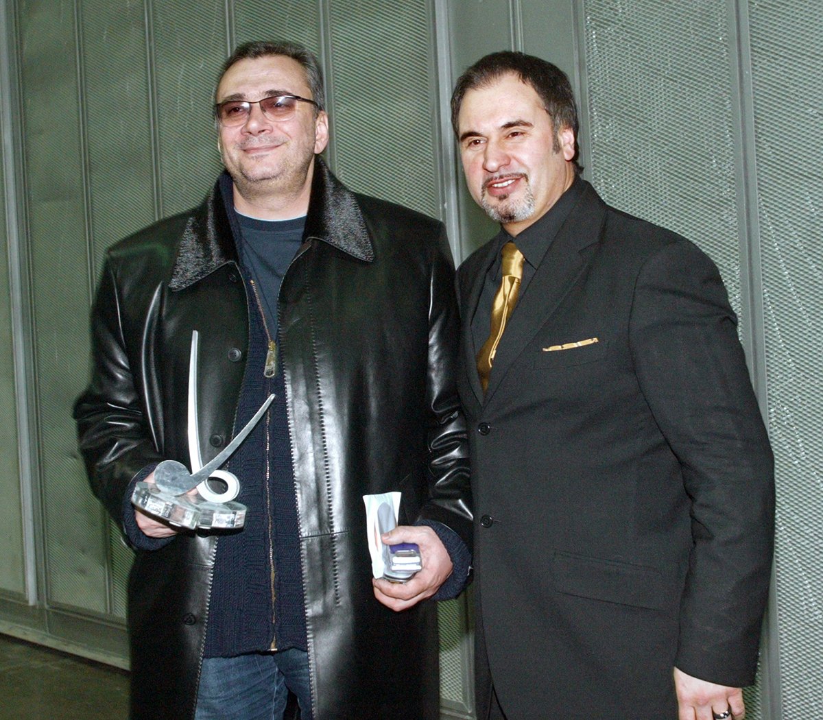 Братья Константин и Валерий Меладзе на церемонии вручения наград «Высшая лига» в «Олимпийском», Москва, 21 декабря 2003 года. Фото: Василий Шапошников / Коммерсантъ / Sipa USA / Vida Press