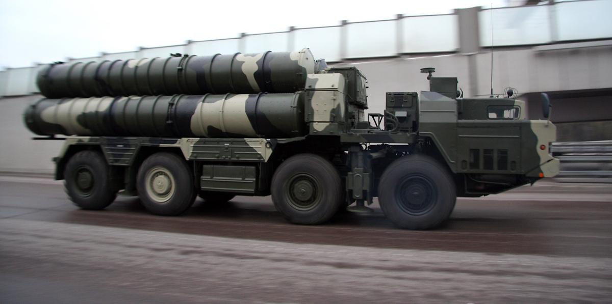 Пусковая установка 5П85СМ комплекса С-300ПМ1. Фото: Wikimedia Commons , CC BY-SA 4.0