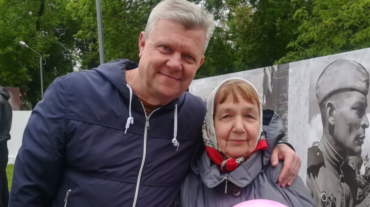 Лидия Васильевна ждет звонка сына