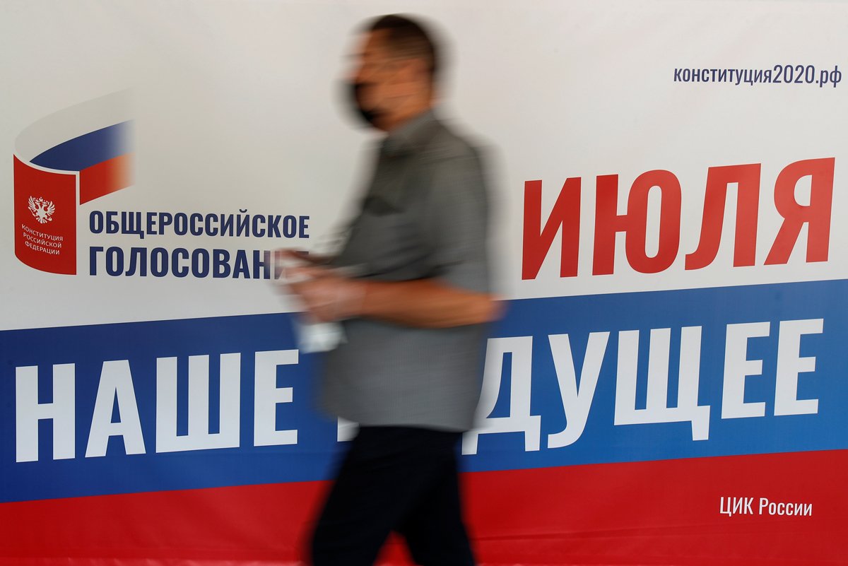 Избирательный участок во время голосования по поправкам к Конституции, Москва, 1 июля 2020 года. Фото: Максим Шеметов / Reuters / Scanpix / LETA