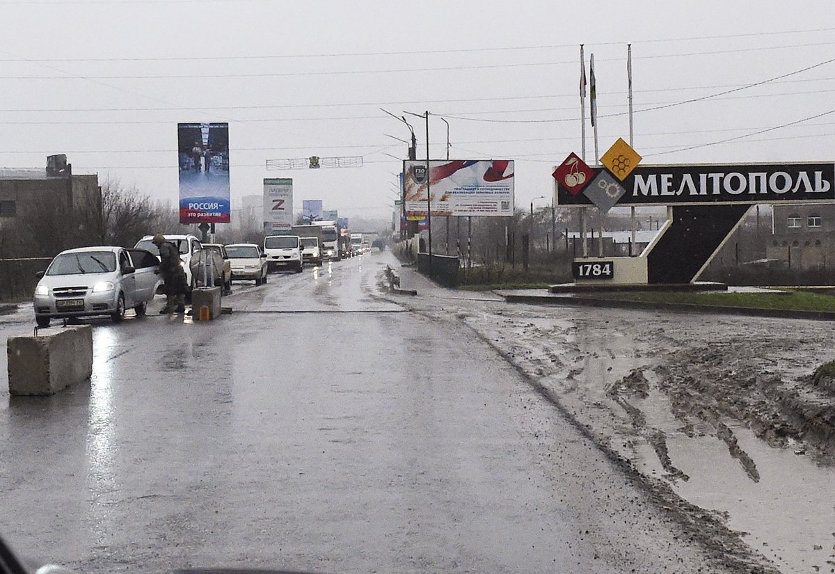 Российский КПП на въезде в Мелитополь, декабрь 2022 года. Фото: Виктор Коротаев / Коммерсантъ / Sipa USA / Vida Press