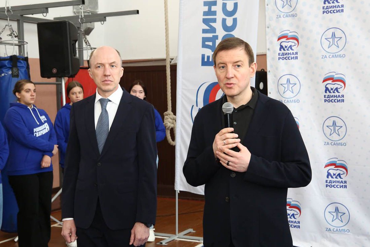 Олег Хорохордин и Андрей Турчак. Фото: пресс-служба правительства Республики Алтай