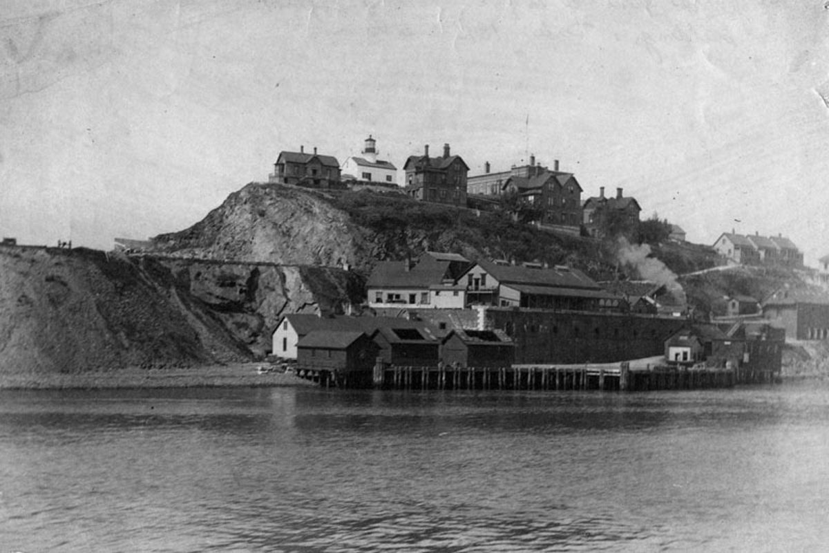 Остров Алькатрас в 1895 году. Фото: Junkyardsparkle / Wikimedia (PD)