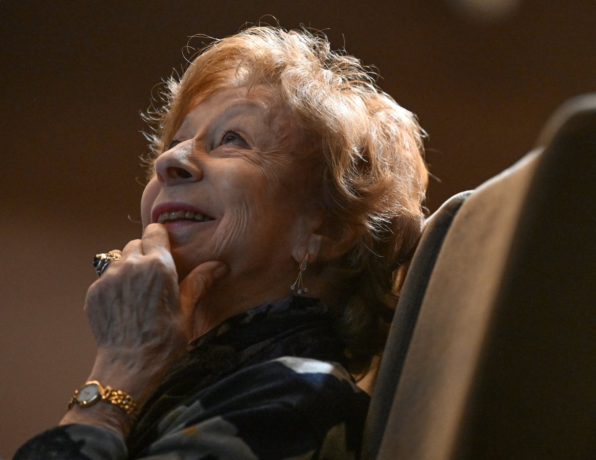 Лия Ахеджакова во время сбора труппы московского театра «Современник», 1 октября 2022 года. Фото: Александр Казаков / Коммерсантъ / Sipa USA / Vida Press