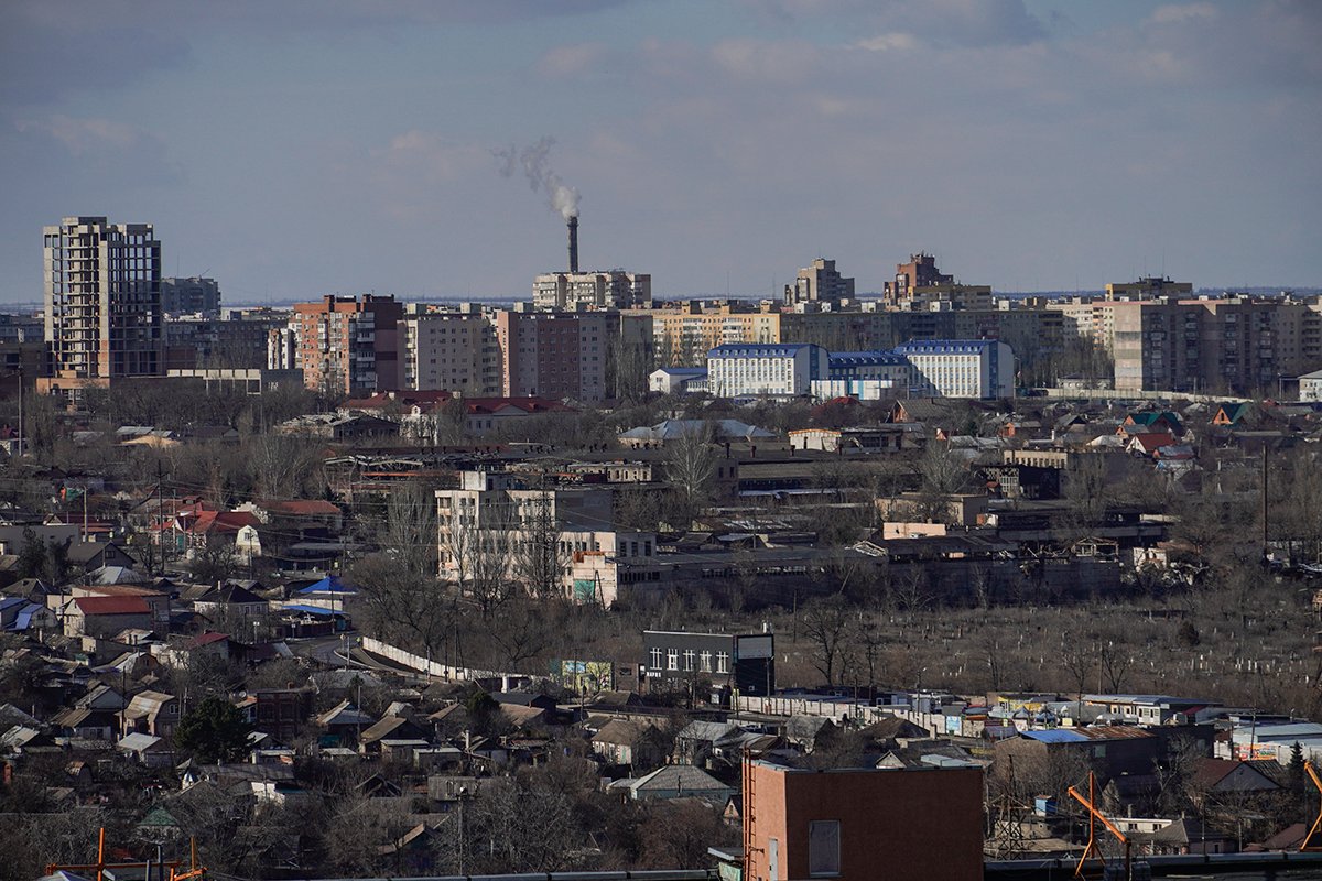 Вид на центр Мариуполя, Украина 16 февраля 2025 года. Фото: EPA-EFE