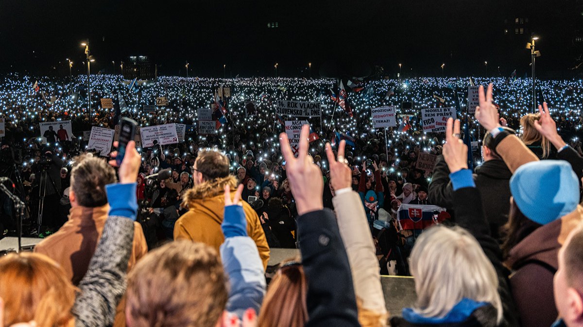 «Мы что, в 1990-х? Или у нас режим похож на российский?»