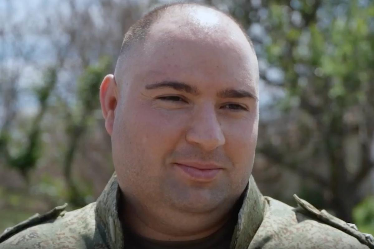 Курабек Караев. Фото: скриншот из ролика «Смотрим» / Миротворец