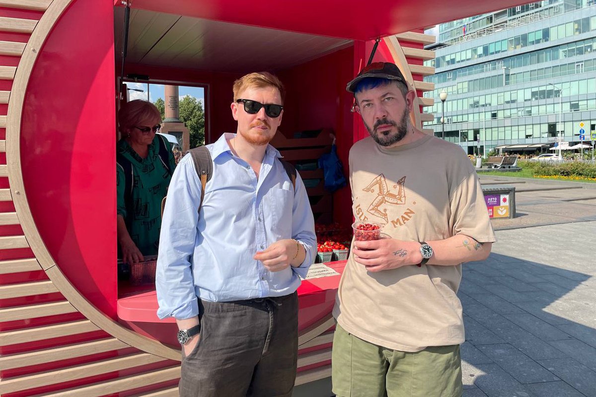 Глеб Бисеров с Артемием Лебедевым. Фото: Telegram