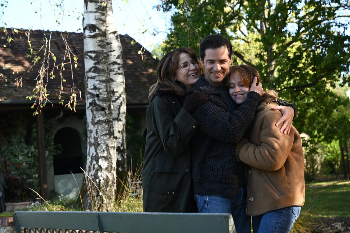 Кадр из фильма «Великая ирония». Фото: Kinopoisk